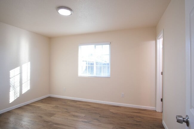 Building Photo - Beautiful 3 Bedroom 2 Bath home in Turlock