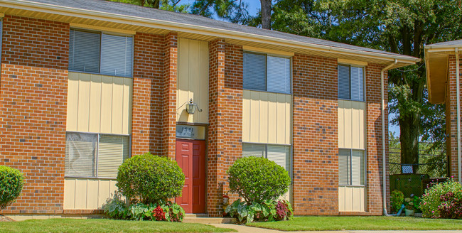 Exterior - Mallory Apartments