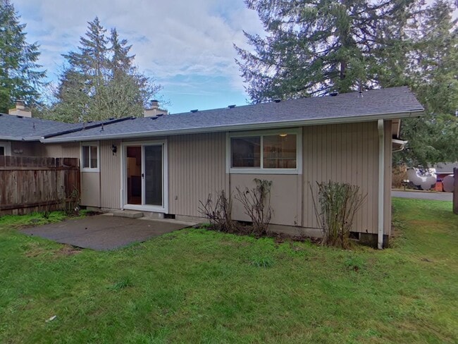 Building Photo - 24798 Parkside Dr