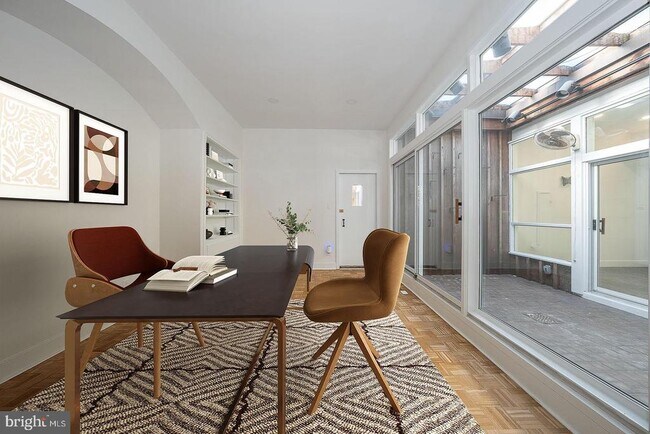 Building Photo - 39 Fairview Rd