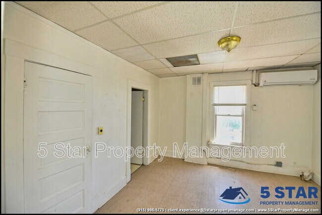 Building Photo - 1030 Wyoming Ave