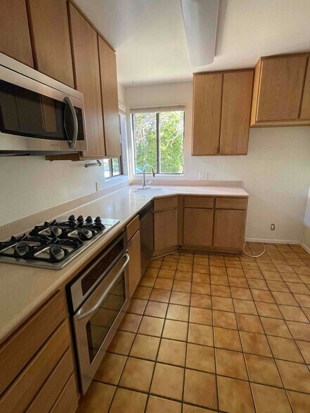 Building Photo - 5402 134th St