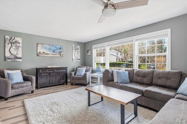 Building Photo - 67 Thoreau Ct