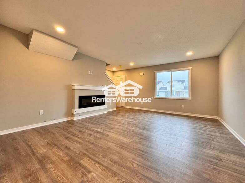 Building Photo - 1007 Adler Ct