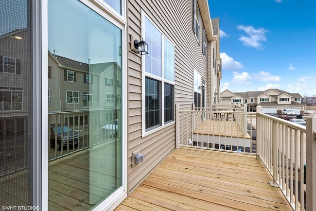 Building Photo - 1659 Bentz Way