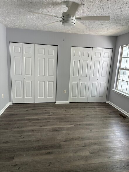 Building Photo - 151 Azalea Ct