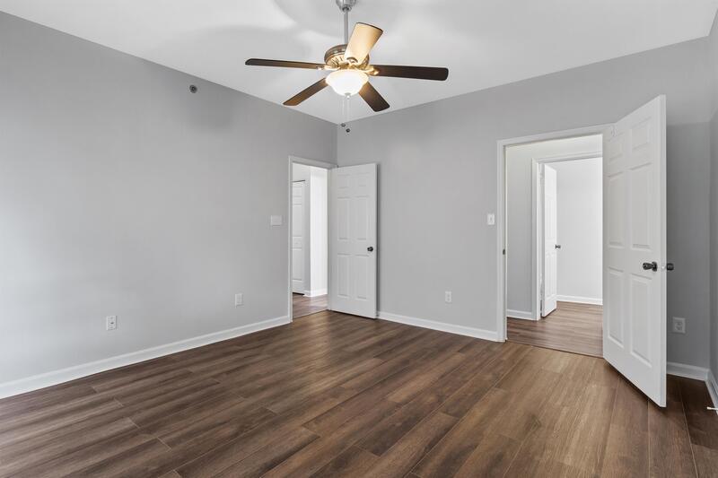 Building Photo - 606 Moonglow Rd