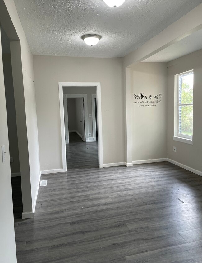 Building Photo - 37 Magnolia Ave