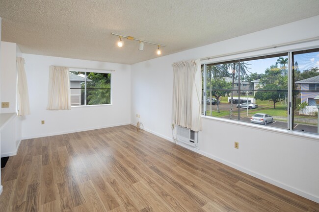Building Photo - 95-1063-1063 Kaapeha St