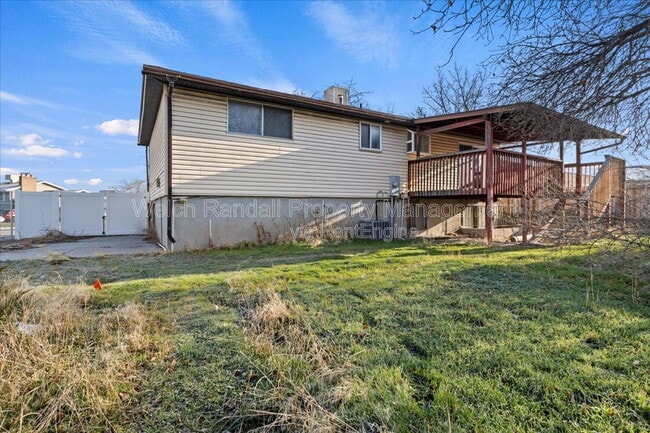 Building Photo - 3757 W Clermont Dr