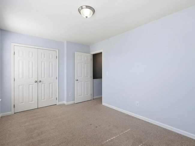 Building Photo - 2121 Ventana Ln