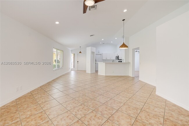 Building Photo - 1509 Canary Island Dr