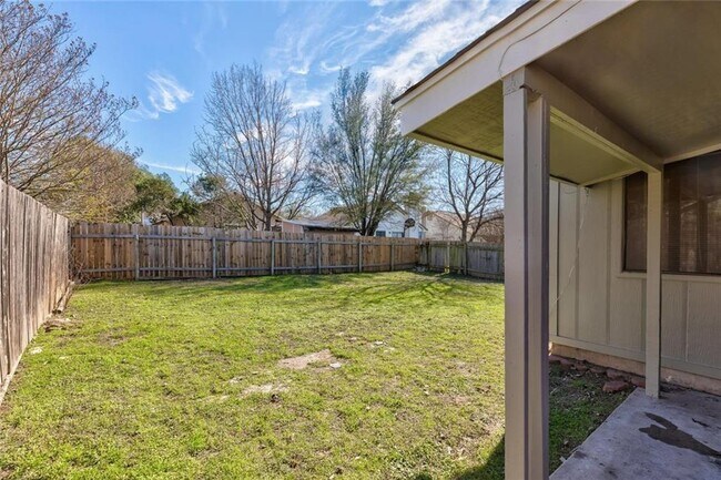 Building Photo - 12329 Tomanet Trail