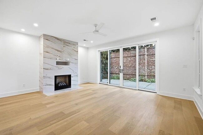 Building Photo - NEW CONSTRUCTION 4 bedroom home in Downtown Memphis