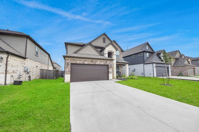 Building Photo - 8819 Cabin Loft Ln