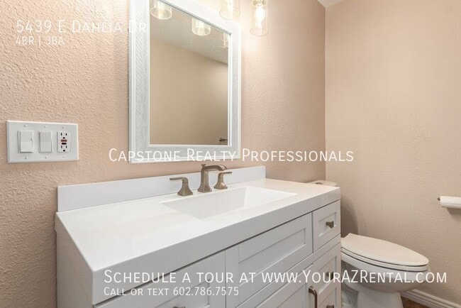 Building Photo - 5439 E Dahlia Dr