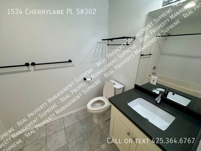 Building Photo - 1534 Cherrylane Pl S