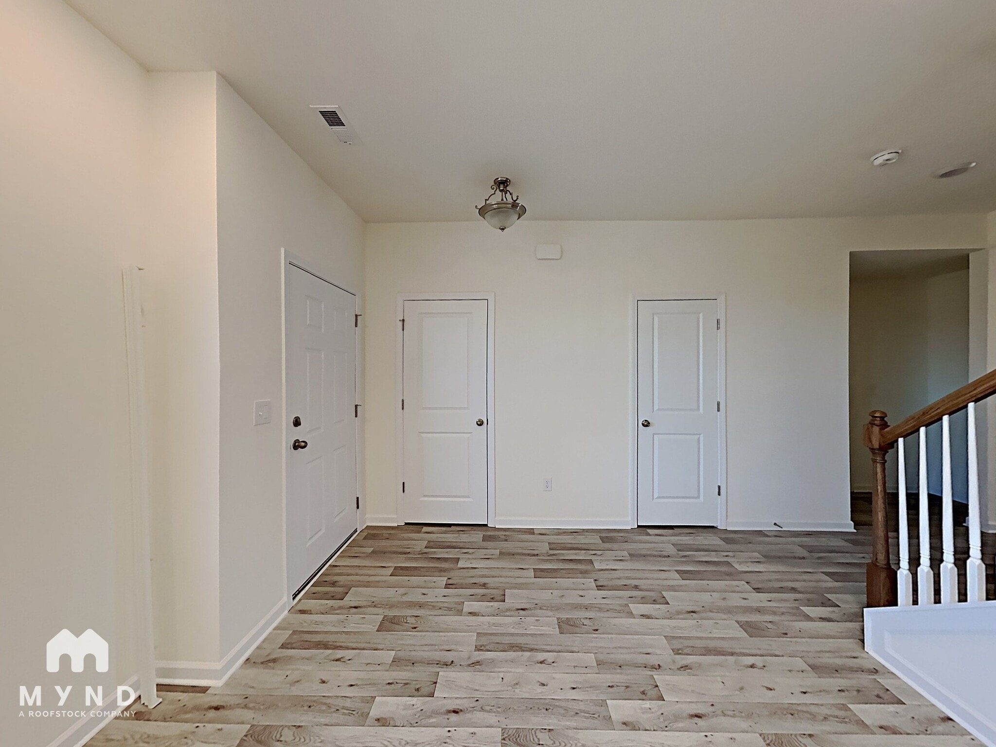 Building Photo - 354 Rayland St