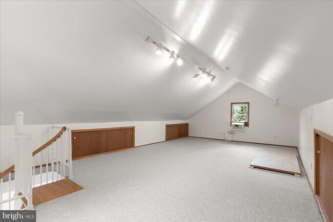 Building Photo - 2925 Kanawha St NW