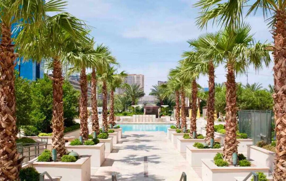 Building Photo - 145 E Harmon Ave