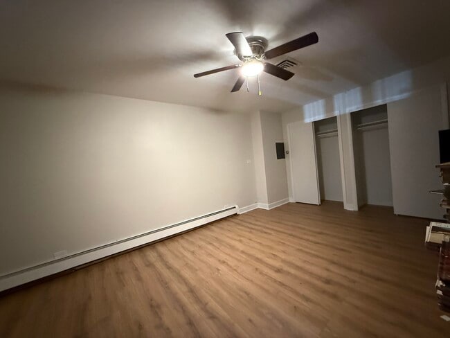 Building Photo - 2435 N 76th Ct