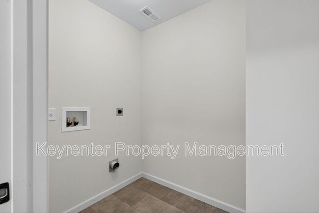 Building Photo - 112 Deer Grv Ct