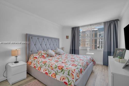 Building Photo - 1950 S Ocean Dr