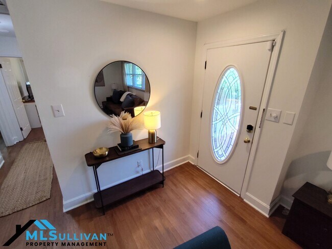 Building Photo - 101 W Roosevelt St