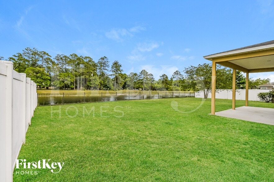 Building Photo - 4500 Oak Moss Loop