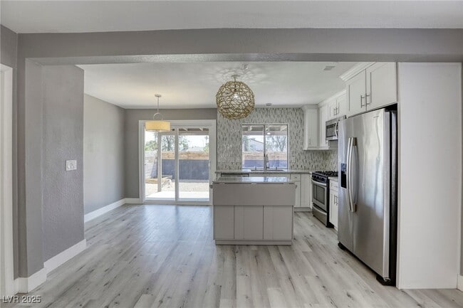Building Photo - 4456 Bramblewood St