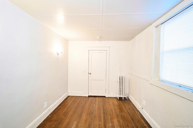 Building Photo - 10 Railroad Ave