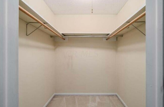 Building Photo - 1681 Saint Albans Ct