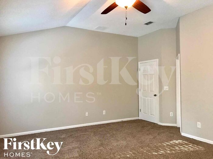Building Photo - 2563 Watermill Dr