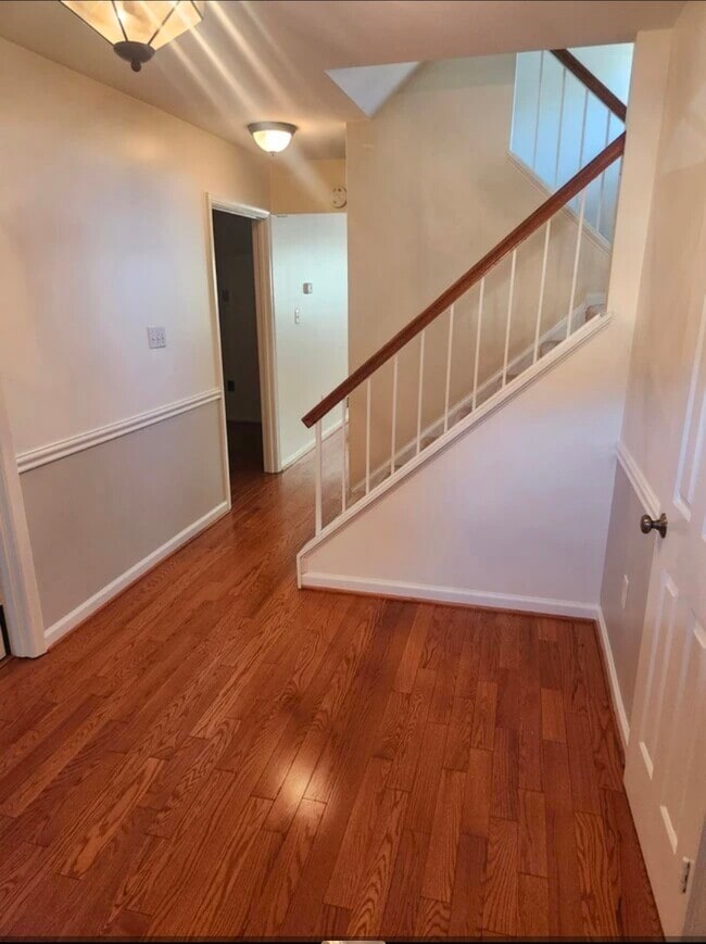 Building Photo - 7713 Bristol Square Ct