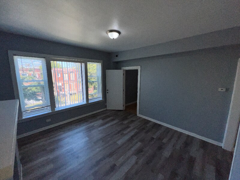 Building Photo - 2701 E 75th Pl