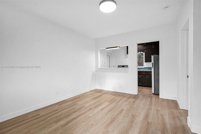 Building Photo - 12287 NE 7th Ave