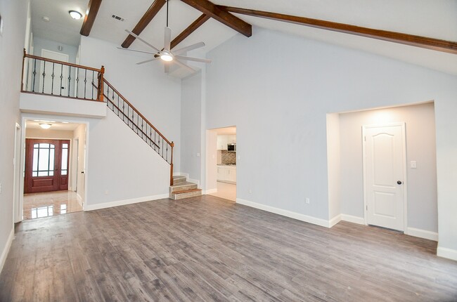 Building Photo - 1606 Crystal Hills Dr
