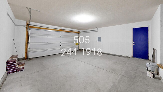 Building Photo - 6908 Gabbro Ave NE