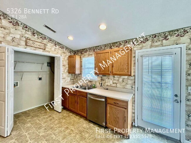 Building Photo - 5326 Bennett Rd