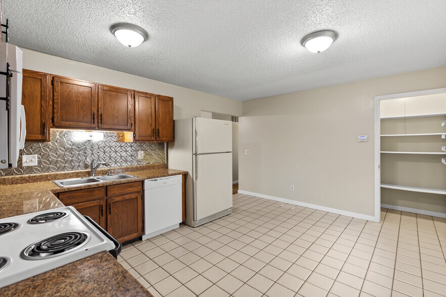 Building Photo - 1309 Trading Post Ln