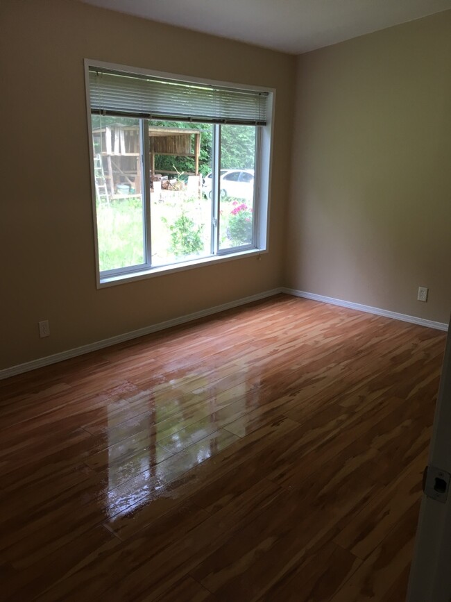 Second Bedroom with View of the Forest - 13210 Wagon Wheel