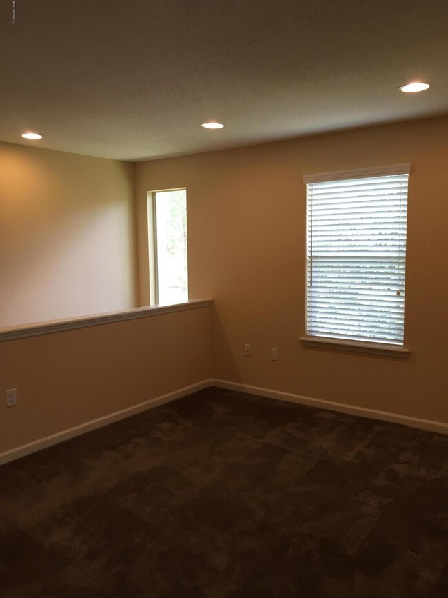 Building Photo - 3475 Biltmore Way
