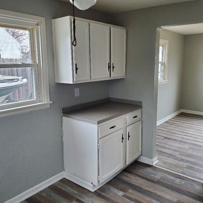 Building Photo - 2BDRM HOUSE FOR RENT