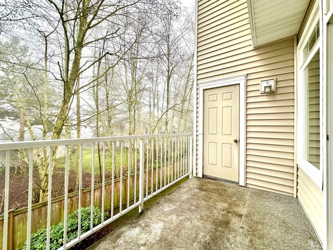 Building Photo - 2Bd/2.25Ba Mukilteo Condo