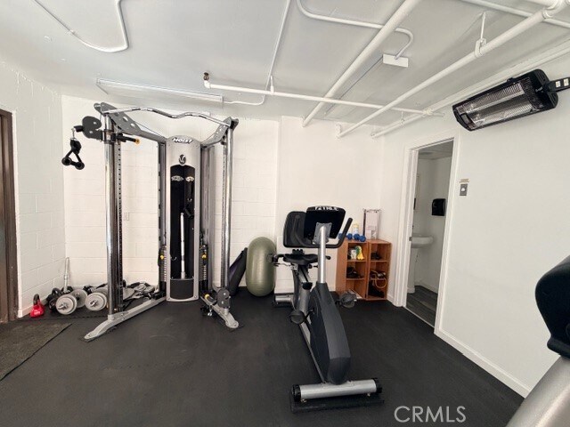 Building Photo - 14106 Dickens St