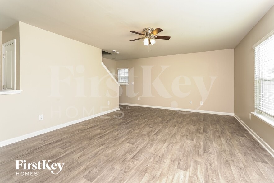 Building Photo - 6850 Keeneland Dr