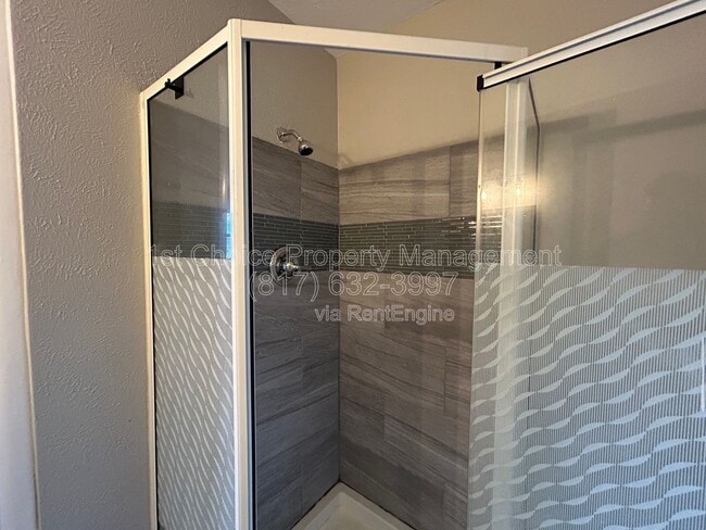 Building Photo - 5929 Gayle Dr