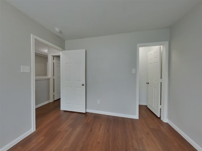 Building Photo - 21414 Jamals Way