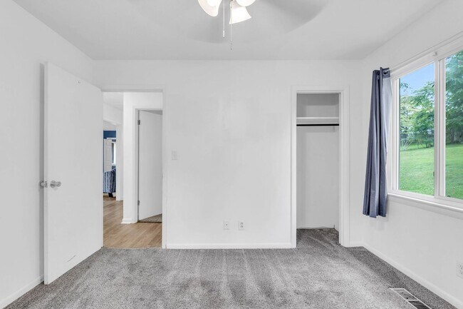 Building Photo - Located in the Heart of Hixson! 3 beds, 2 ...