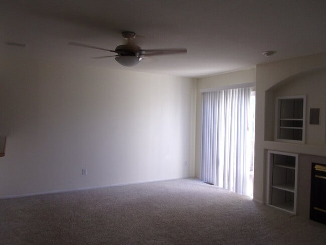 Building Photo - Highlands Ranch 2-Story (22AS)